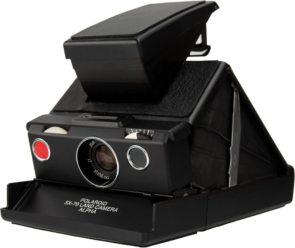 Test du Polaroid SX-70 : l'appareil photo noir refurbished à l'épreuve