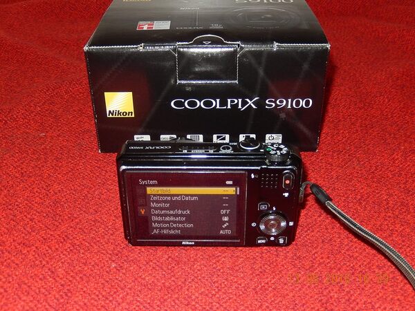 Nikon Coolpix S9100 Appareil photo numérique compact 12,1 Mpix Ecran 3