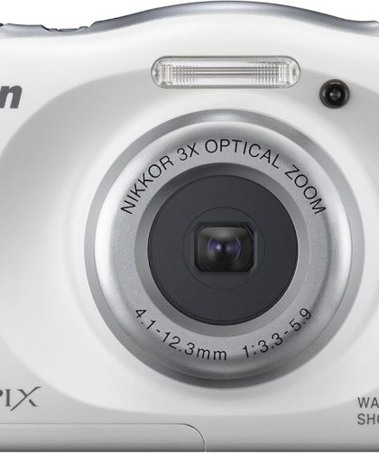 Test du Nikon Coolpix S33 : compact, 13, 2 Mpix et zoom 3X blanc