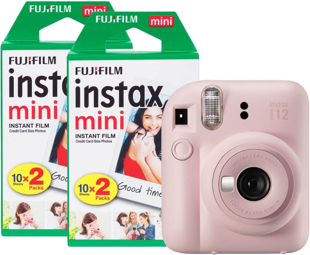 Test du Fujifilm Instax Mini 12 : pack rose fleur et 40 films
