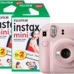 Test du Fujifilm Instax Mini 12 : pack rose fleur et 40 films