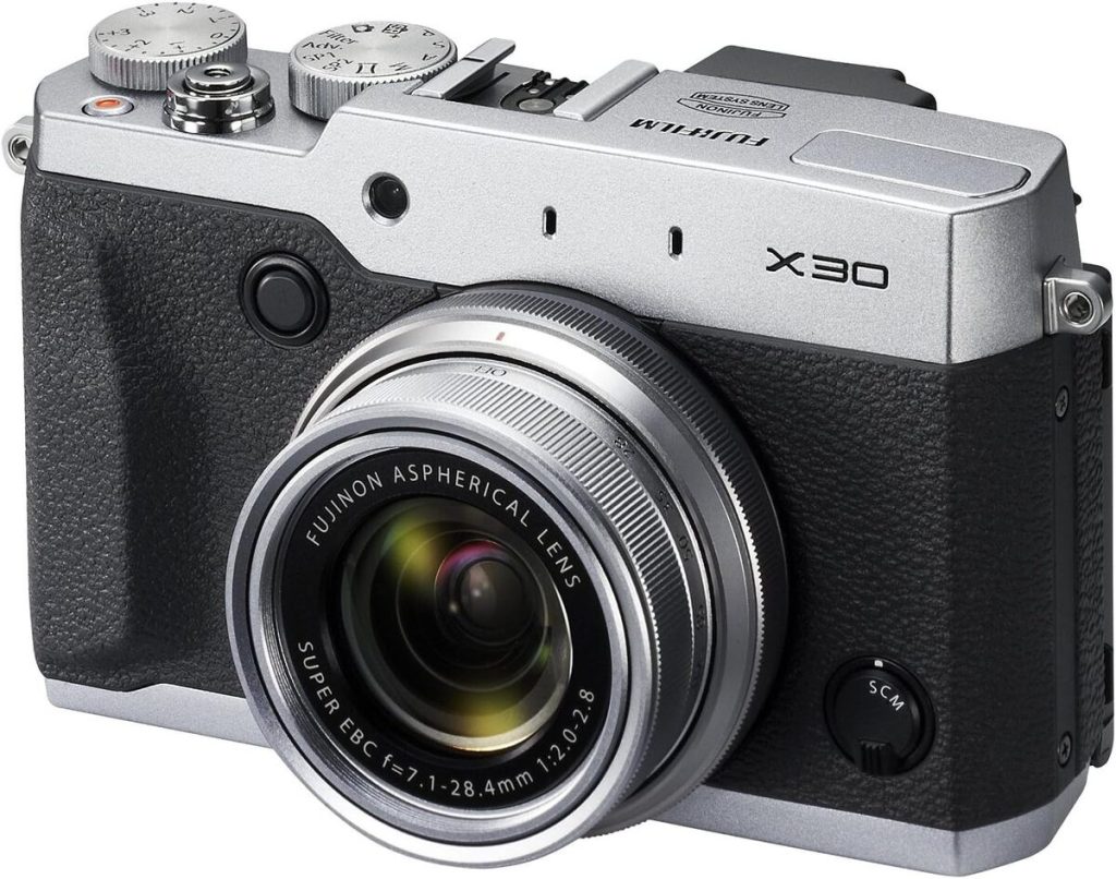 Test Fujifilm X30 : appareil compact expert avec zoom 4x et WiFi