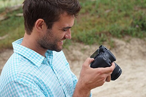 Découvrez notre avis sur le Sony SLT-A58K : ses performances, son objectif 18-55mm et pourquoi il pourrait transformer votre expérience photographique.