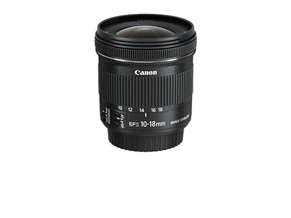 Découvrez notre analyse détaillée de l'objectif Canon EF-S 10-18mm, un grand-angle stabilisé idéal pour des clichés époustouflants et fluides à chaque prise de vue.