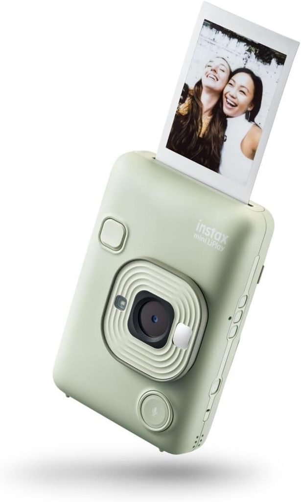 Test de l'instax Mini LiPlay : appareil photo instantané hybride vert matcha
